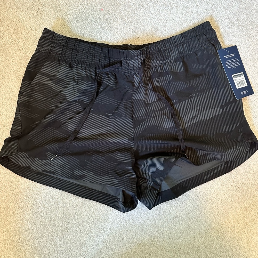 Marika athletic shorts XL